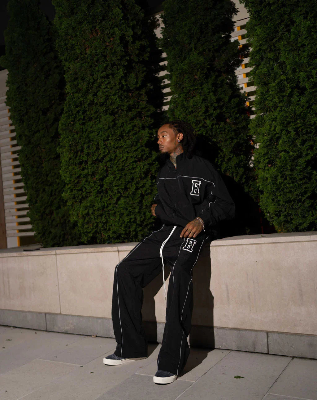 Essential Windbreaker Tracksuit Black